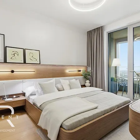 Apartment Skypark Elite Suite, View ,free Parking Bratislava