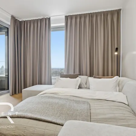 Apartment Skypark Elite Suite, View ,free Parking Bratislava