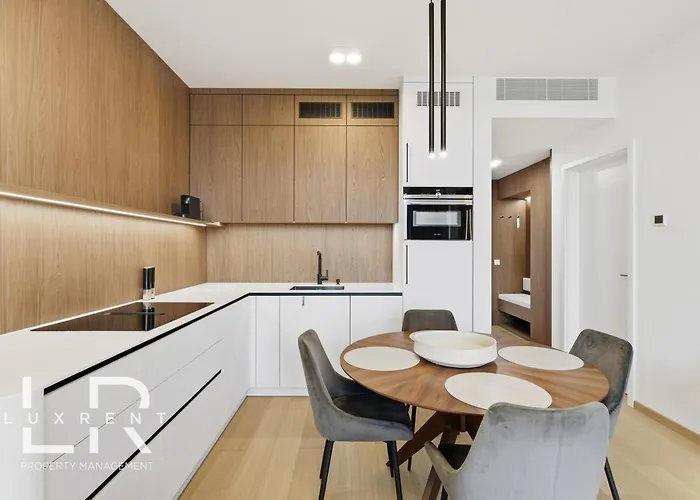 Apartment Skypark Elite Suite, View ,free Parking