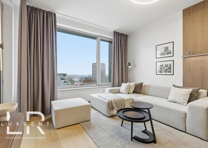 Skypark Elite Suite, View ,free Parking * براتسيلافا