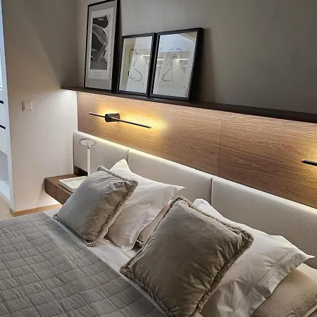 Апартаменты Skypark Escape With Balcony