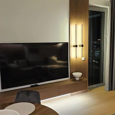 Skypark Escape With Balcony Братислава