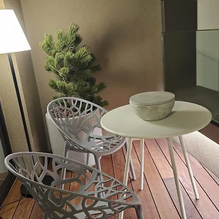 Skypark Escape With Balcony Апартаменты Братислава